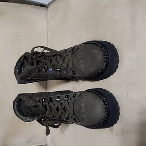 Quilted boot, Vince Camuto Green size 8M Women